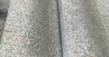 揭阳芙蓉白S型拉丝面路沿石