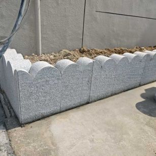 揭阳 芝麻白花岗岩花边石铺装效果图