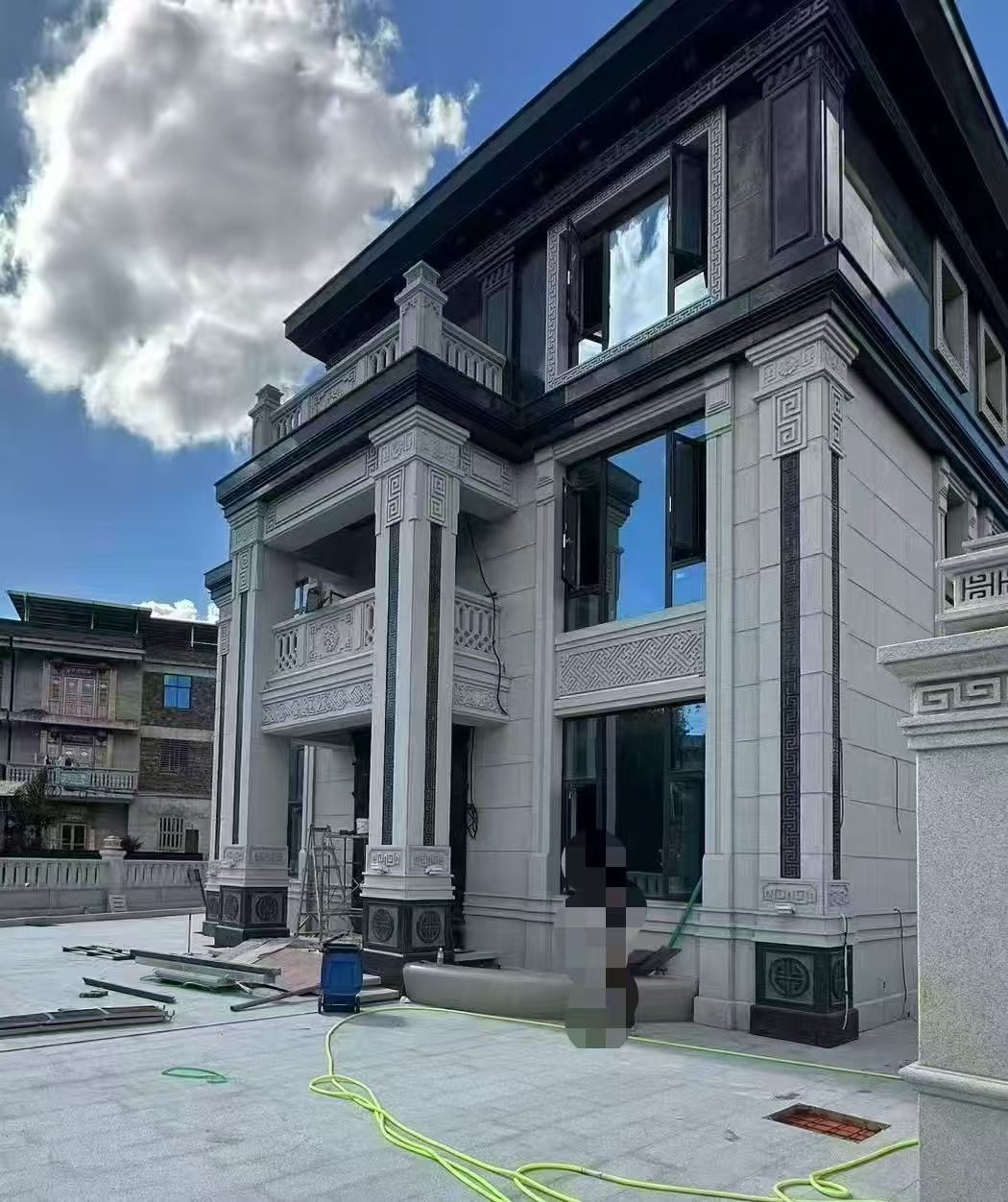 揭阳 别墅干挂，芝麻白与芝麻黑完美配合