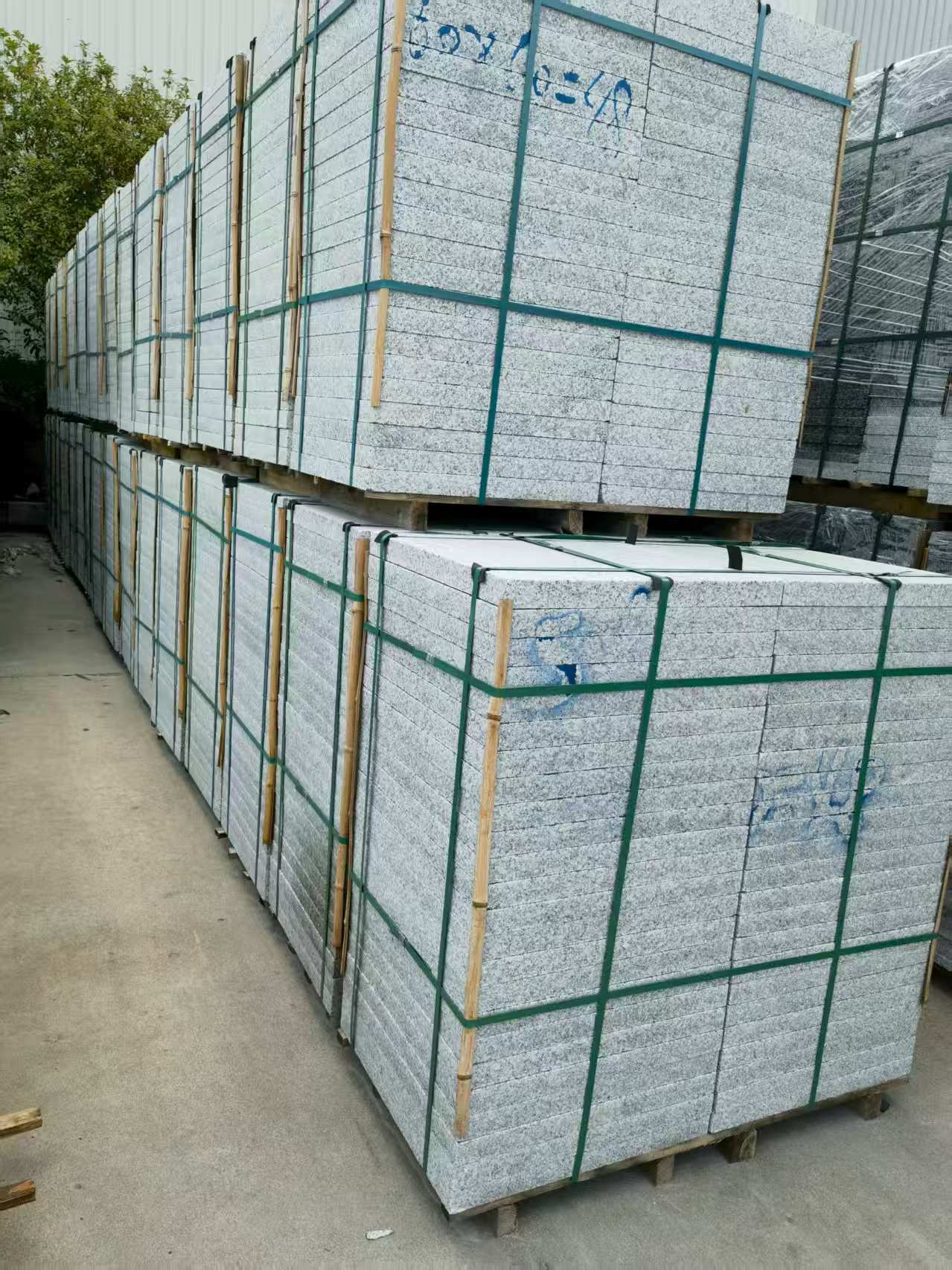 揭阳 大花芙蓉白火烧成品，市政园林广场地铺石