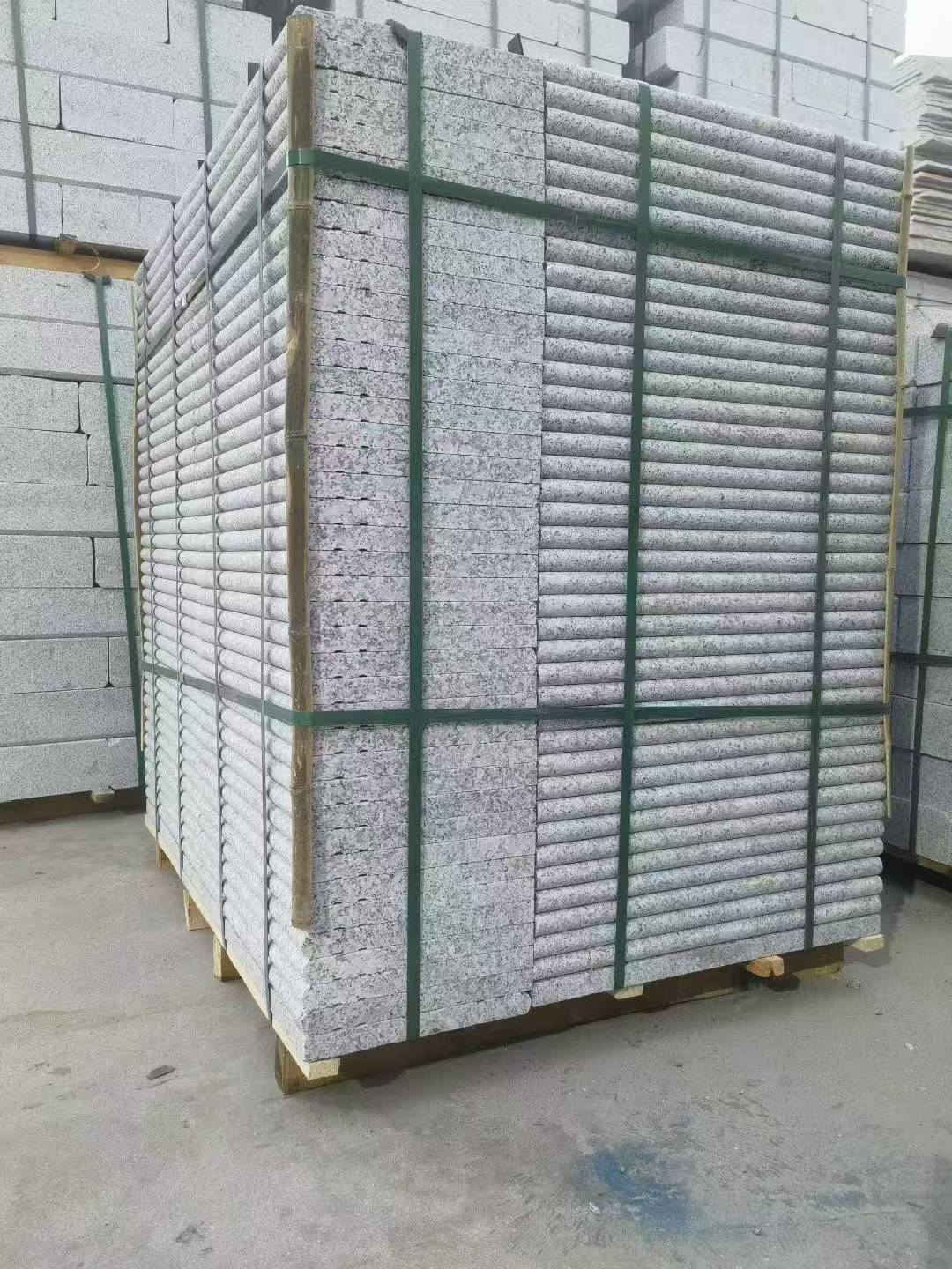 揭阳 芙蓉白3公分厚磨圆边、拉槽，楼梯踏步